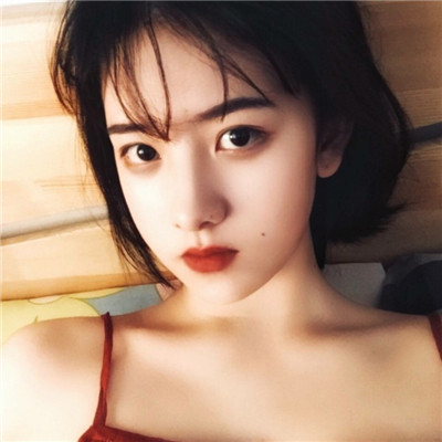 qq高清女生头像带字图片