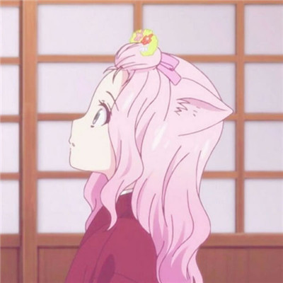 黑白背影头像女生有字图片