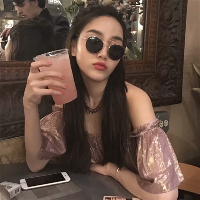 短发女生头像气质高冷图片