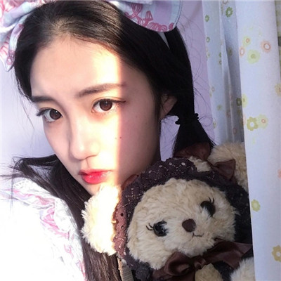 短发女生头像气质高冷图片
