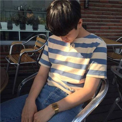 白纱蒙眼男生头像动漫图片