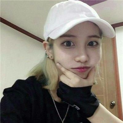 qq头像女生染发白色图片