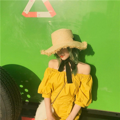 qq头像女生染发白色图片
