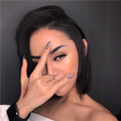 带帽子的qq女生头像图片
