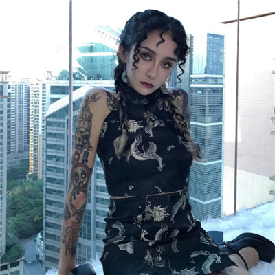 qq女生头像潮流黑白图片