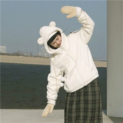带帽子的qq女生头像图片
