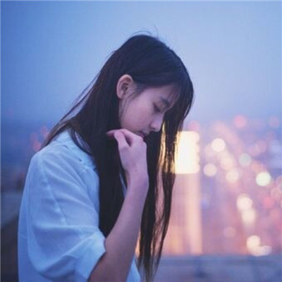 好看的女生白衬衫头像图片