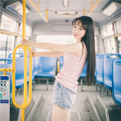 好看的女生白衬衫头像图片
