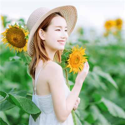 戴口罩的女生头像大全图片