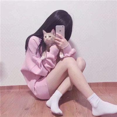 qq头像帽子低头女生图片