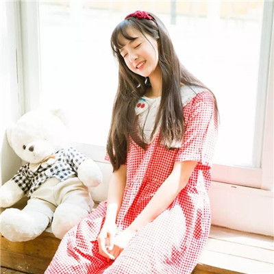 女生头像森系手绘简约图片