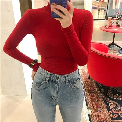 qq女生头像剪刀手戴帽图片