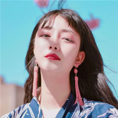 qq头像大全黑白女生