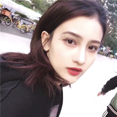 白色衬衫头像女生头像图片