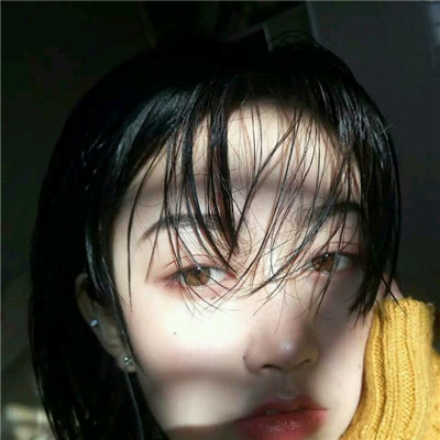 白色衬衫头像女生头像图片