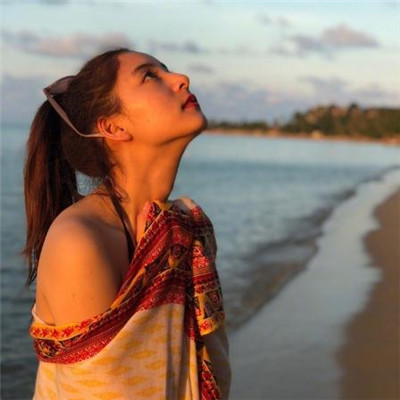 qq头像女生短发个性网图片