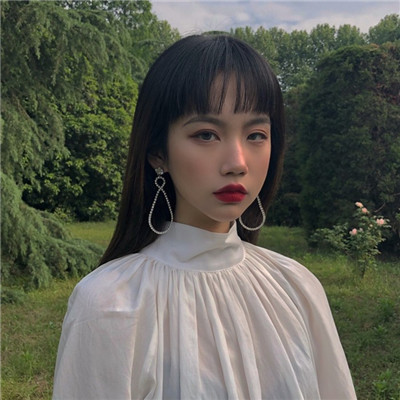 qq头像挡脸女生头像图片