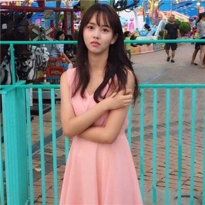 漂亮的qq头像女生正面