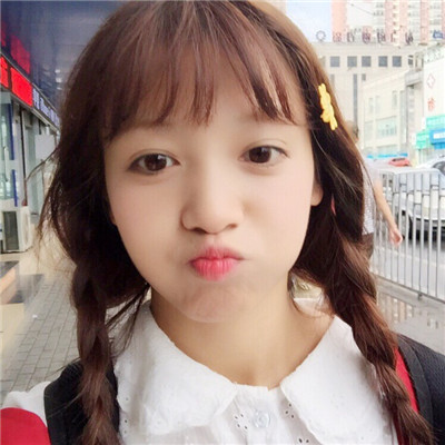 q友乐园女生黑白头像