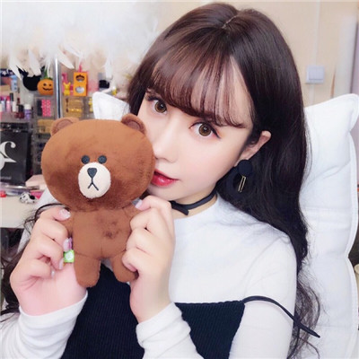 q友乐园女生黑白头像图片