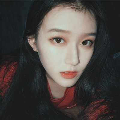 简约动漫图片女生头像