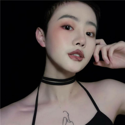 简约动漫图片女生头像图片