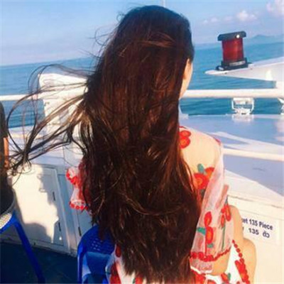 唯美卡通短发女生头像图片