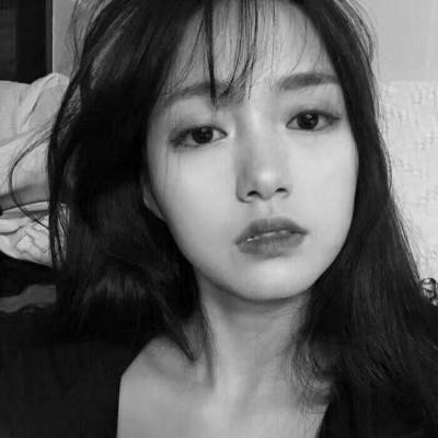 女生短发图片头像背影图片