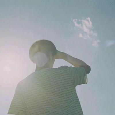 清纯唯美意境男生头像 嵇康身长七尺八寸，风姿特秀