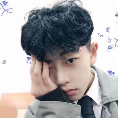 唯美高清男生头像 美髯白皙