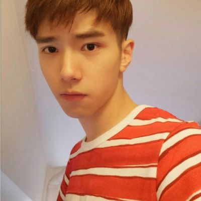 唯美高清男生头像 美髯白皙