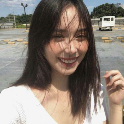 清纯可爱女生头像 绝代有佳人，幽居在空谷。图片