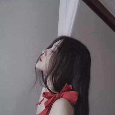 清纯可爱女生头像 绝代有佳人，幽居在空谷。图片