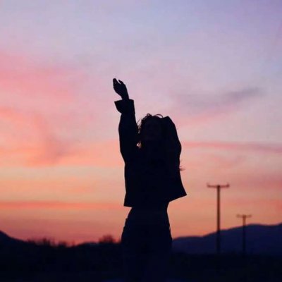 清纯可爱女生头像 绝代有佳人，幽居在空谷。图片
