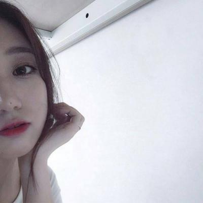 调皮可爱女生头像 含词未吐，气若幽兰。图片