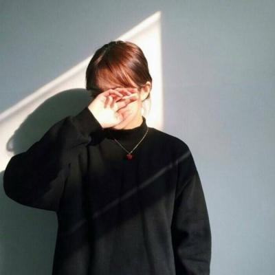 调皮可爱女生头像 含词未吐，气若幽兰。
