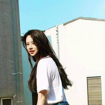 调皮可爱女生头像 含词未吐，气若幽兰。图片