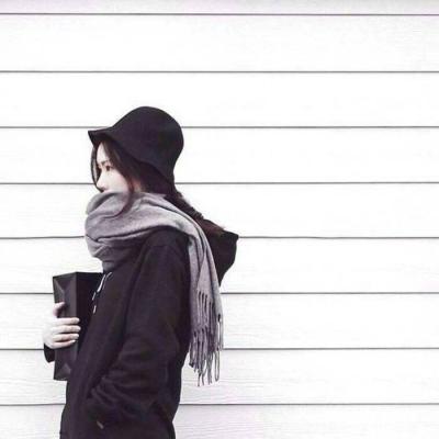 调皮可爱女生头像 含词未吐，气若幽兰。图片