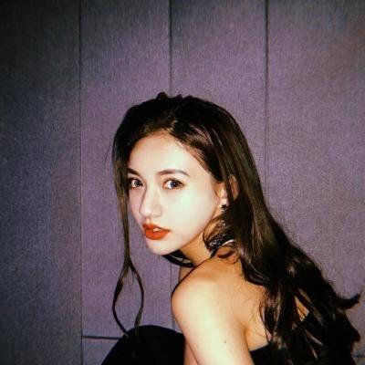 文艺气质美女头像 两弯似蹙非蹙笼烟眉图片