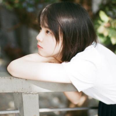 专属清新唯美意境女神头像 胪边人似月，皓腕凝霜雪．图片