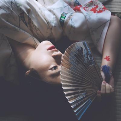 专属清新唯美意境女神头像 胪边人似月，皓腕凝霜雪．图片