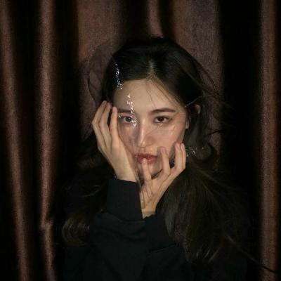 简单清爽女生头像 .俏丽若三春之桃图片