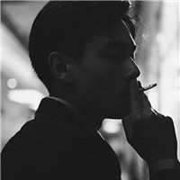 黑白个性帅哥头像
