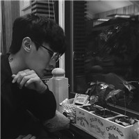 酷酷黑白帅气男生头像