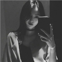 孤独寂寞黑白女生头像