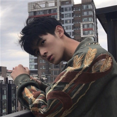 抖音很帅的小哥哥照片头像大全海绵宝宝图片头像男生霸气图片