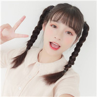 可爱女生剪刀手头像