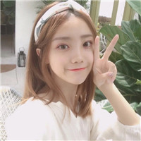 可爱女生剪刀手头像