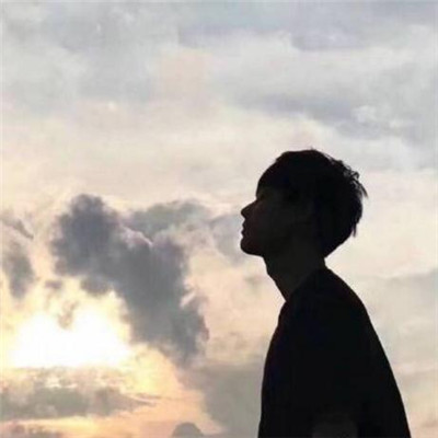 qq头像2018最新男背影欧美风动漫黑白帅气头像 男生头像个性网图片