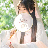 白衣清纯古风女头图片